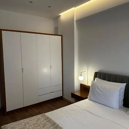 Rustemi Aparthotel 3*