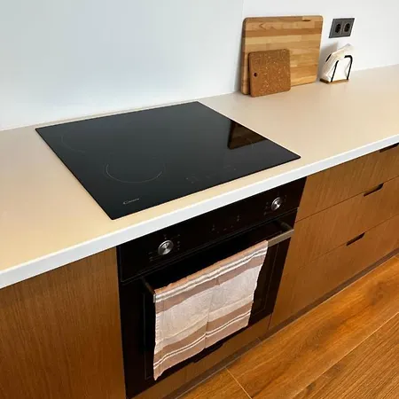 Rustemi Aparthotel 3*