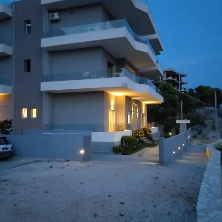 Rustemi Aparthotel *
