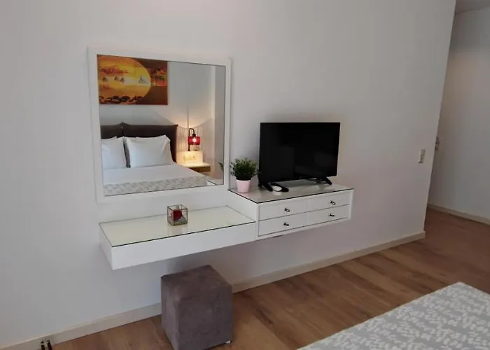 Lägenhetshotell Rustemi Sarandë